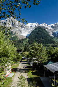 allee boisee camping chamonix marmottes savoie mont blanc location chalet mobil home